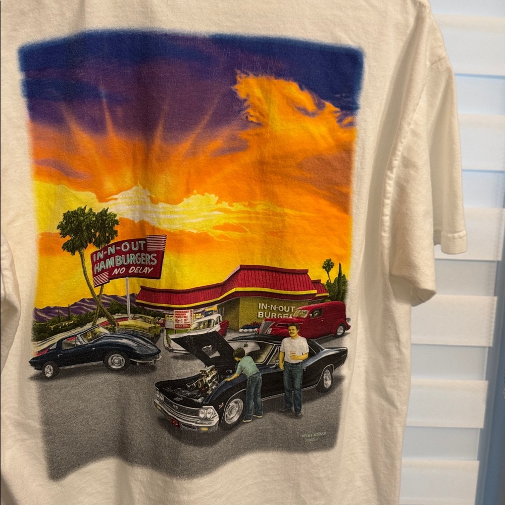 In-N-Out Burger Mike Rider C  T-Shirt Graphic Print Cotton Unisex Size L